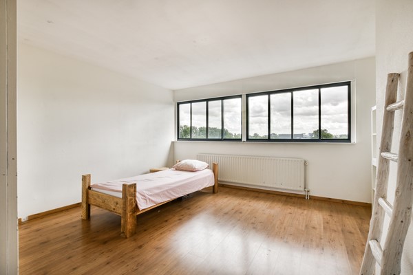 Medium property photo - Duke Ellingtonstraat 53, 1066 GE Amsterdam